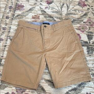 Tommy Hilfiger men’s short chino tan size 32